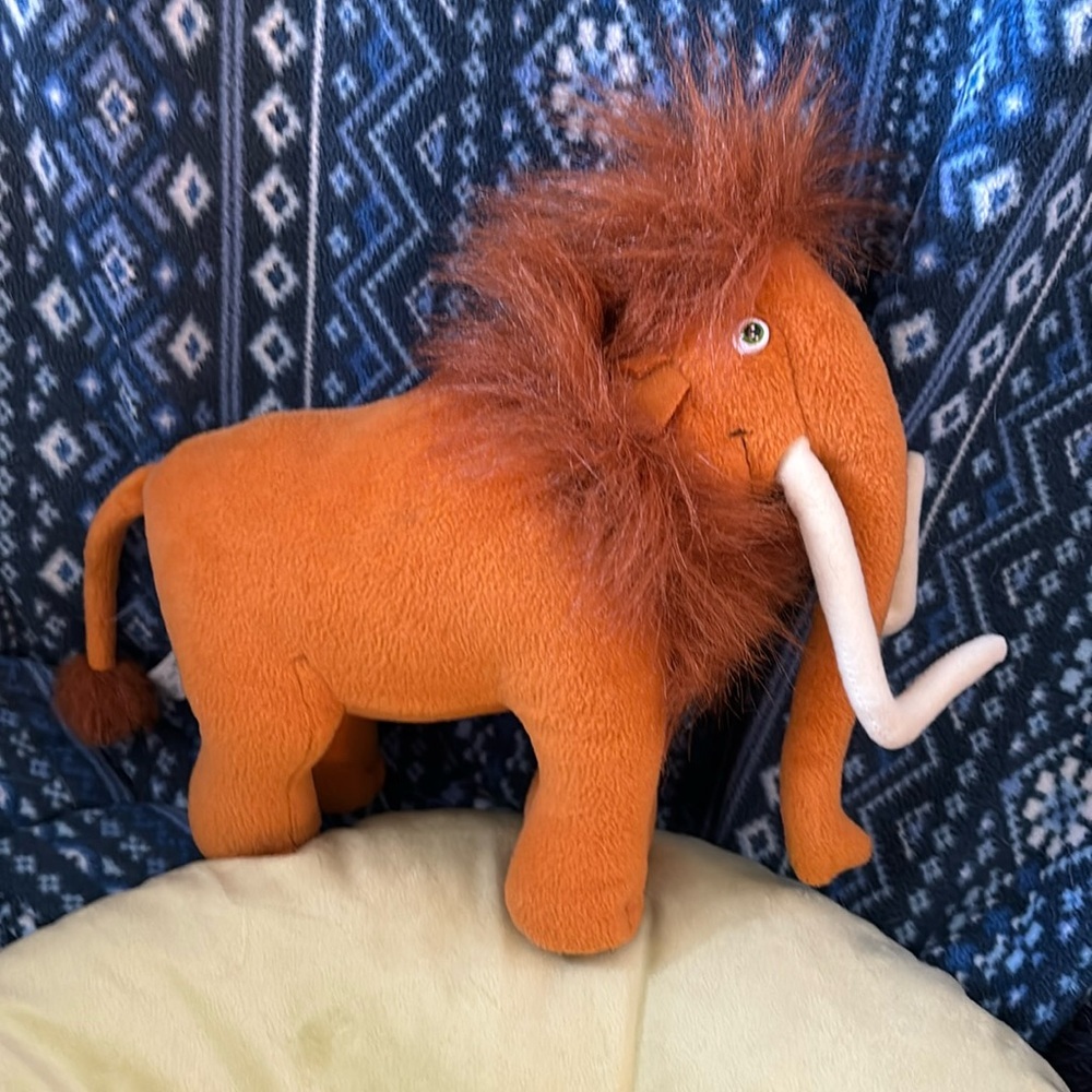 ☘️ BOGO FREE ☘️ Manny the wooly mammoth ice age 2 2005 plush